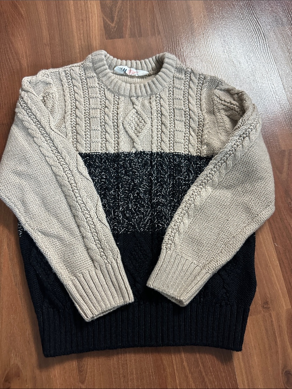 Boy Two-Tone Cable Knit Sweater - Beige & Black size 4-6